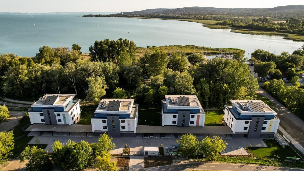 Fuzliget2- Skiff Balatonfůzfő Buitenkant foto
